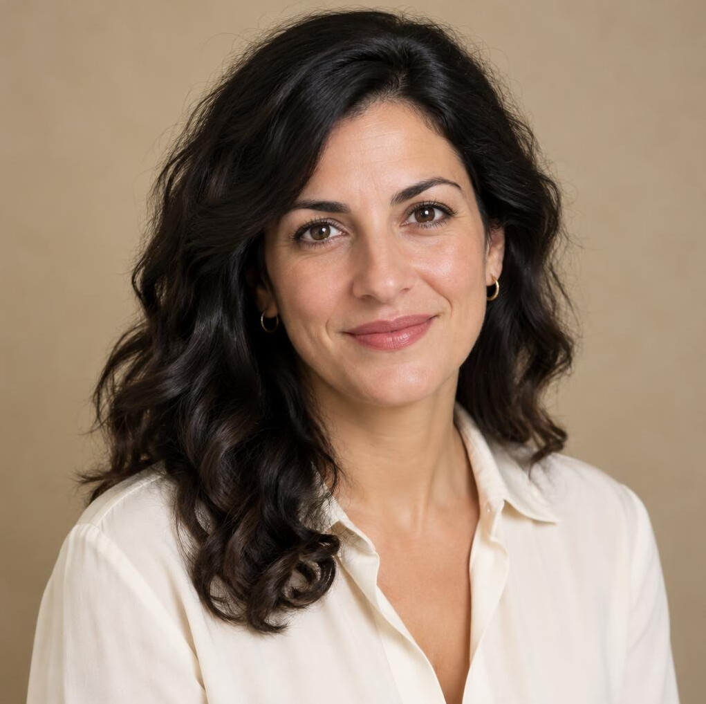 Portrait of a smiling woman with dark hair